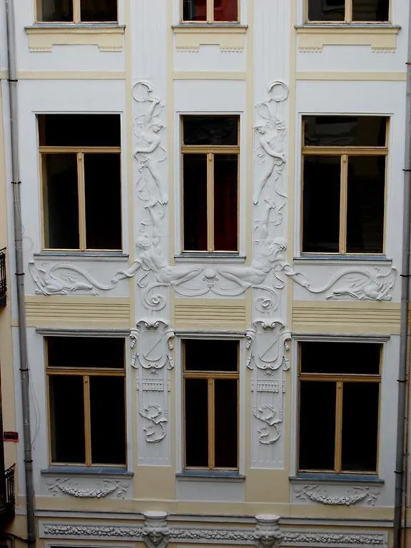 Caesar Apartman Budapeste 0*,